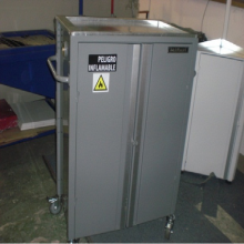 mueble-para-almacenar-liquidos-inflamables-o-herramientas,-trasportable1