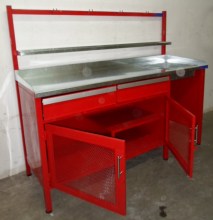 porta-computadores-pared-004
